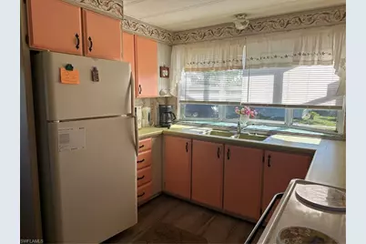 1100 University Pkwy #15, Sarasota, FL 34234 - Photo 28