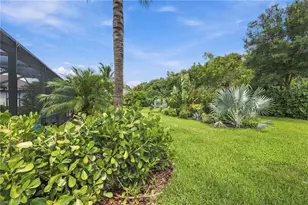 2324 Grenadines Way, Naples, FL 34120 - Photo 32