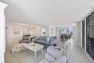 10691 Gulf Shore Dr, Naples, FL 34108 - Photo 14