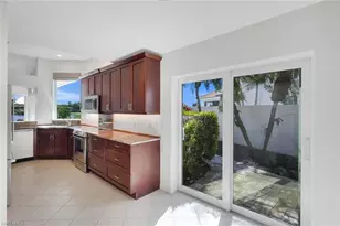 2153 Paget Cir, Naples, FL 34112 - Photo 26