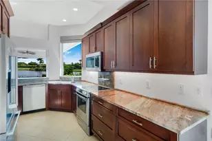 2153 Paget Cir, Naples, FL 34112 - Photo 22