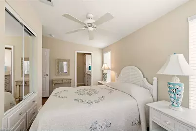 1055 Diamond Lake Cir, Naples, FL 34114 - Photo 18