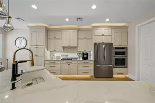 12710 Aviano Dr, Naples, FL 34105 - Photo 8