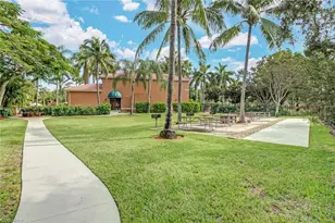 1195 Wildwood Lakes Blvd, Naples, FL 34104 - Photo 28