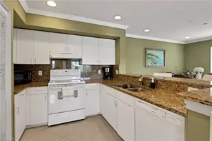 1195 Wildwood Lakes Blvd, Naples, FL 34104 - Photo 4