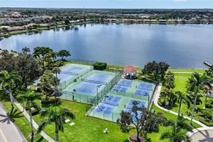 7707 Jewel Ln, Naples, FL 34109 - Photo 32