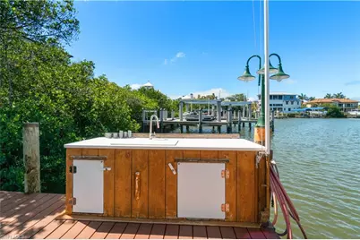 197 San Mateo Dr, Bonita Springs, FL 34134 - Photo 42