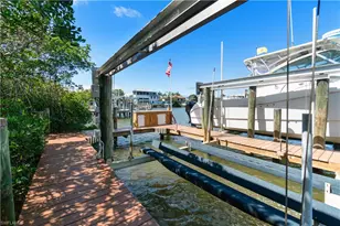 197 San Mateo Dr, Bonita Springs, FL 34134 - Photo 40