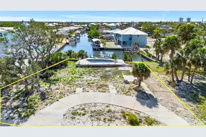 180 Donora Blvd, Fort Myers Beach, FL 33931 - Photo 2