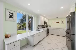 102 Tall Pine Ln, Naples, FL 34105 - Photo 6