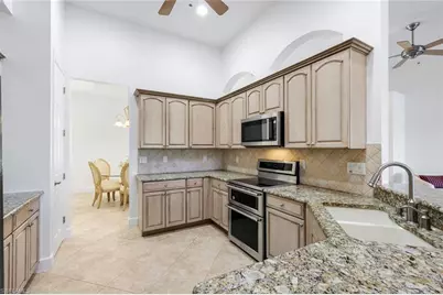 8737 Mustang Island Cir, Naples, FL 34113 - Photo 22