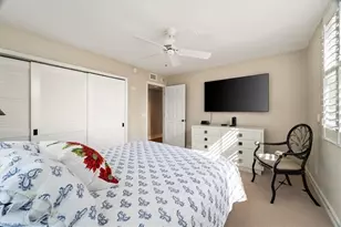 10691 Gulf Shore Dr, Naples, FL 34108 - Photo 18