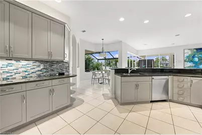 4995 Rustic Oaks Cir, Naples, FL 34105 - Photo 10