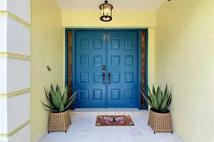 812 102nd Ave N, Naples, FL 34108 - Photo 2