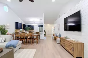 812 102nd Ave N, Naples, FL 34108 - Photo 8