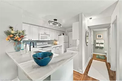 8930 Colonnades Ct E #635, Bonita Springs, FL 34135 - Photo 8