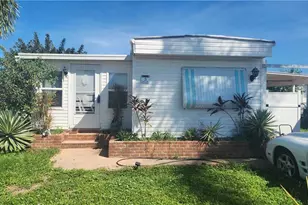 3 Derwent Blvd, Fort Myers, FL 33908 - Photo 2