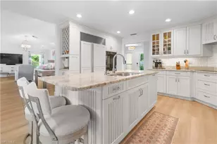 807 Rue Deville, Naples, FL 34108 - Photo 10