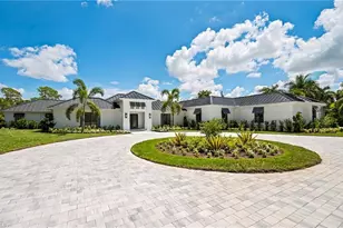 620 Carica Rd, Naples, FL 34108 - Photo 2