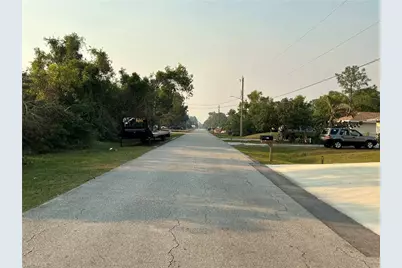 5207 29th St SW, Lehigh Acres, FL 33973 - Photo 6