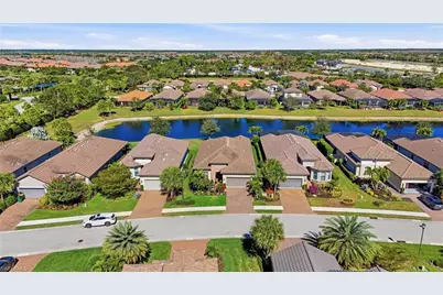 8665 Dilillo Ct, Naples, FL 34119 - Photo 2