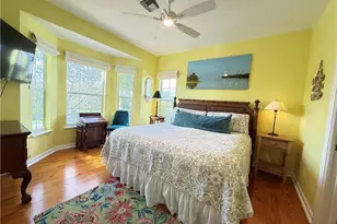 1296 Grand Canal Dr, Naples, FL 34110 - Photo 22