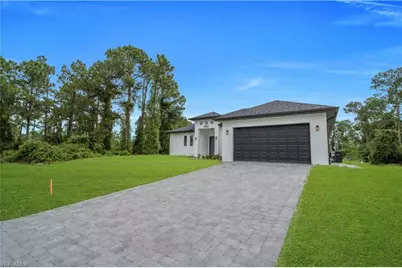 453 Spring Ave S, Lehigh Acres, FL 33974 - Photo 4