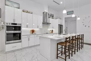 855 1st St NW, Naples, FL 34120 - Photo 4