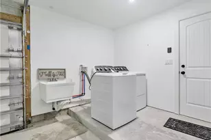 855 1st St NW, Naples, FL 34120 - Photo 44