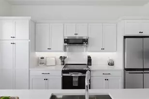 129 Pearl St, Fort Myers Beach, FL 33931 - Photo 12