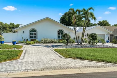 2467 Pine Woods Cir #3, Naples, FL 34105 - Photo 4