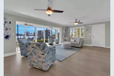 222 Harbour Dr #103, Naples, FL 34103 - Photo 2
