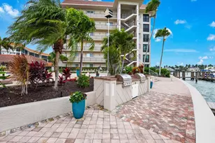 222 Harbour Dr, Naples, FL 34103 - Photo 34