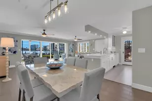 222 Harbour Dr, Naples, FL 34103 - Photo 10