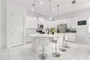 9201 Woodhurst Dr, Naples, FL 34120 - Photo 12