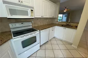 6368 Huntington Lakes Cir, Naples, FL 34119 - Photo 8