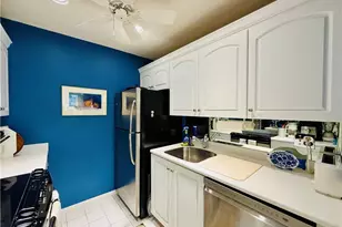 333 Harbour Dr, Naples, FL 34103 - Photo 6