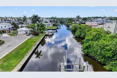 17520 Azalea Ln, Fort Myers Beach, FL 33931 - Photo 4
