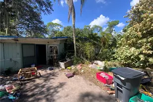 545 Evergreen Rd, North Fort Myers, FL 33903 - Photo 6