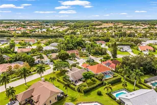 590 Lambton Ln, Naples, FL 34104 - Photo 30