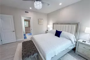 220 Indies Dr E, Naples, FL 34114 - Photo 26