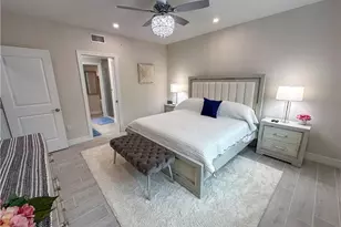 220 Indies Dr E, Naples, FL 34114 - Photo 24