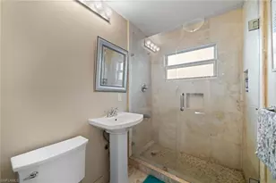 1360 Chesapeake Ave, Naples, FL 34102 - Photo 20