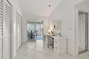 470 Country Hollow Ct, Naples, FL 34104 - Photo 28