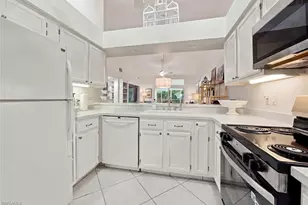 470 Country Hollow Ct, Naples, FL 34104 - Photo 18