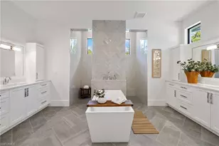 4221 7th Ave NW, Naples, FL 34119 - Photo 12