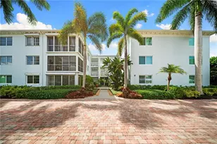 280 2nd Ave S, Naples, FL 34102 - Photo 1