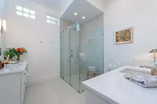 131 3rd St N, Naples, FL 34102 - Photo 14