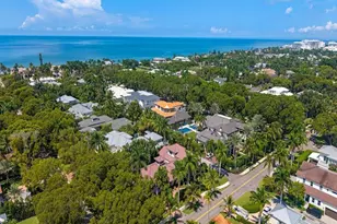 131 3rd St N, Naples, FL 34102 - Photo 30