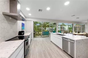 1282 Venetian Way, Naples, FL 34110 - Photo 12